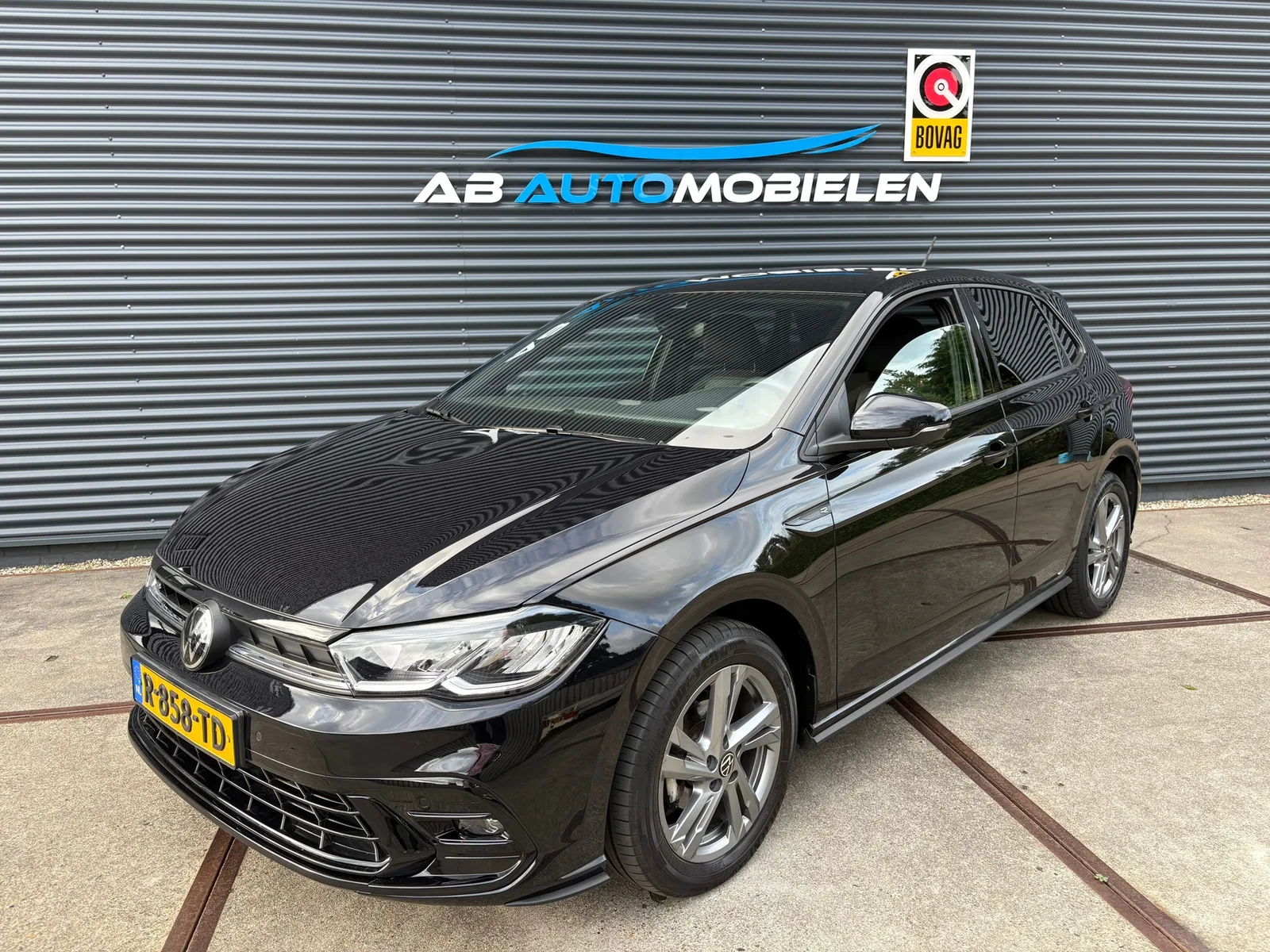 Volkswagen Polo (2022) — foto 1
