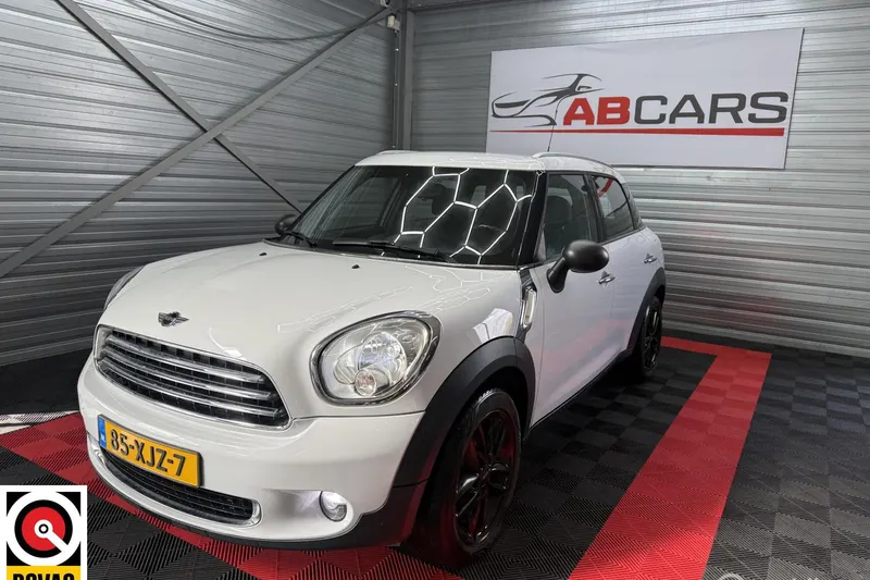 MINI Countryman (2012)