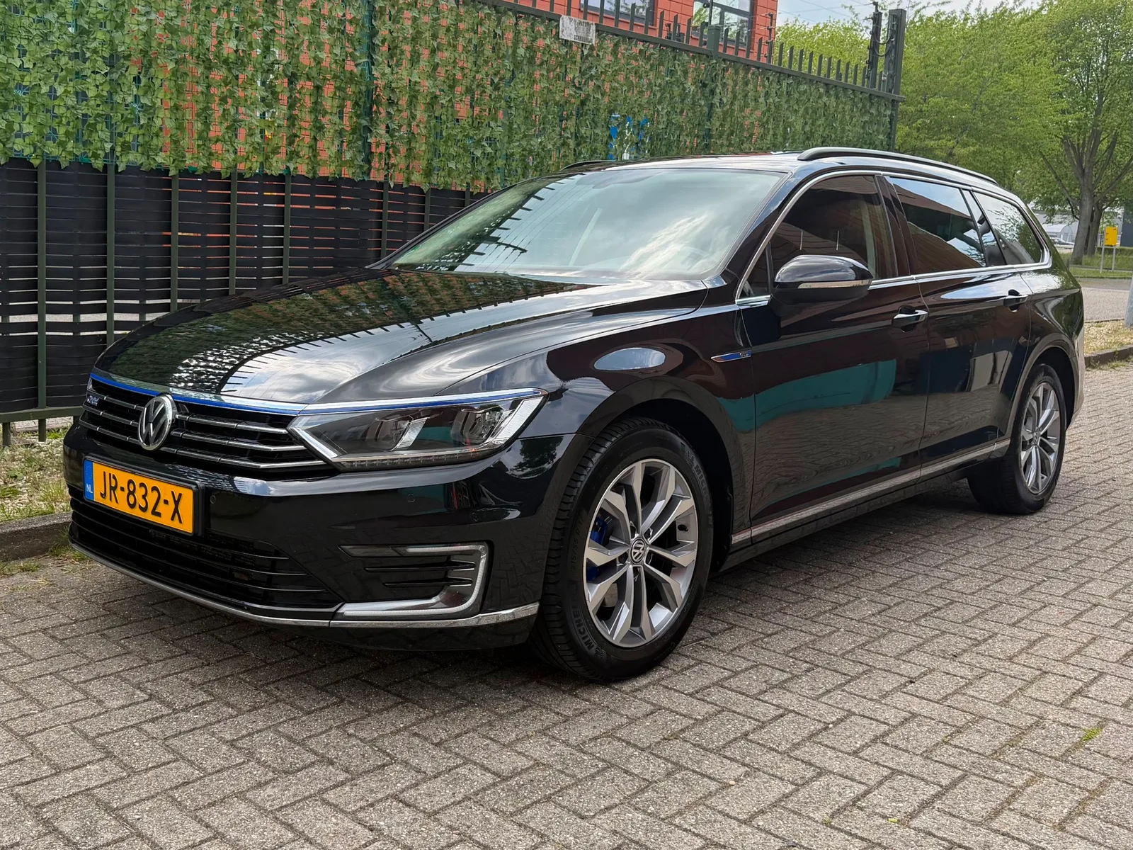Volkswagen Passat (2016) — foto 1