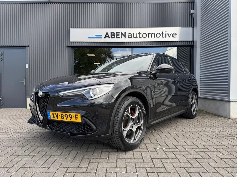 Alfa Romeo Stelvio (2017) — foto 1