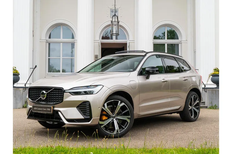 Volvo XC60 (2025)