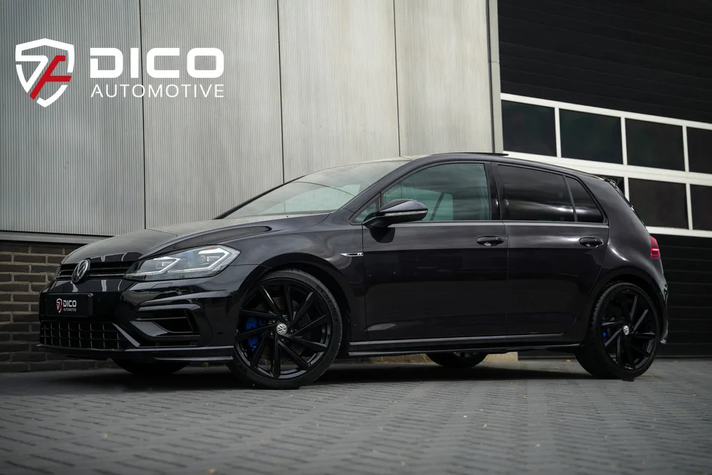 Volkswagen Golf (2019) — foto 1