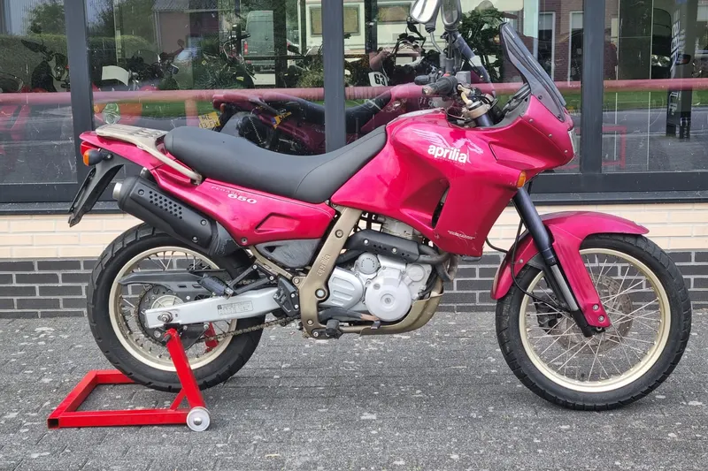 Aprilia Pegaso 650 (1996)
