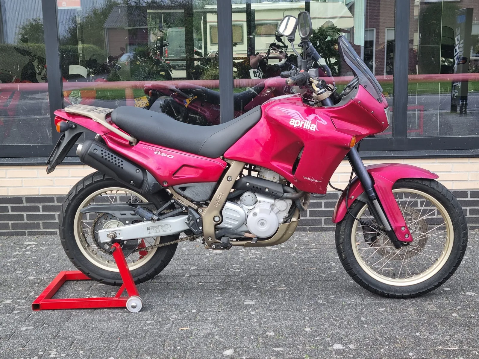 Aprilia Pegaso 650 (1996) — foto 1