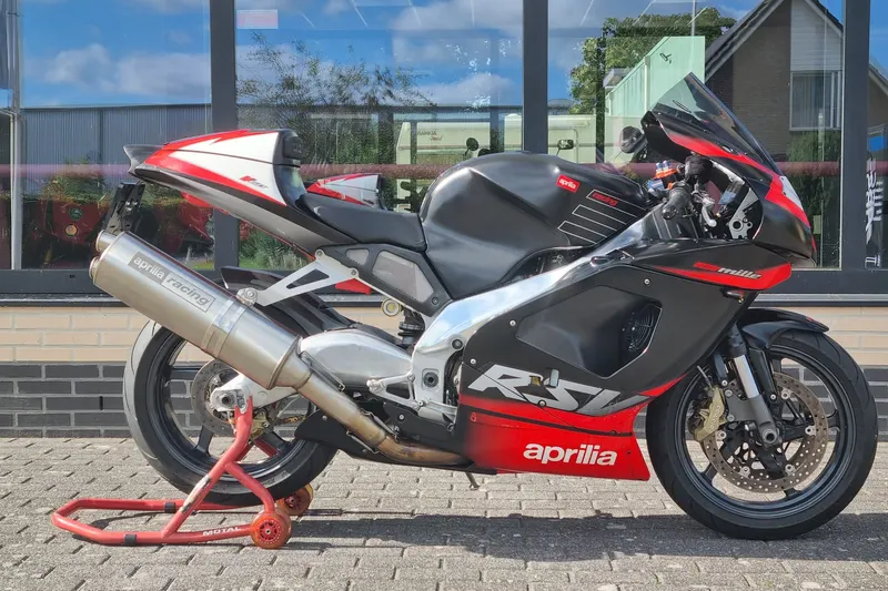 Aprilia RSV 1000 Mille (2001)