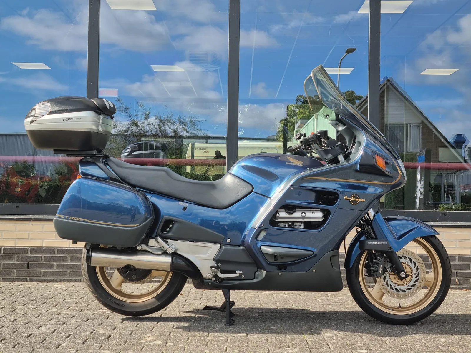 Honda ST 1100 Pan European (2000) — foto 1