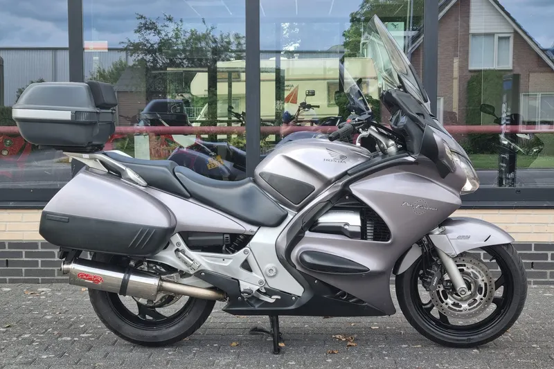 Honda ST 1300 PAN European (2004)