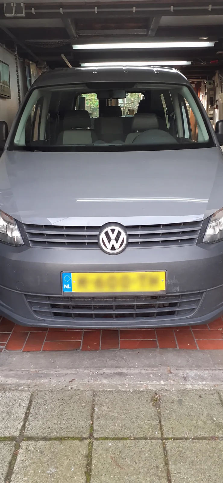 Volkswagen Caddy (2013) — foto 1