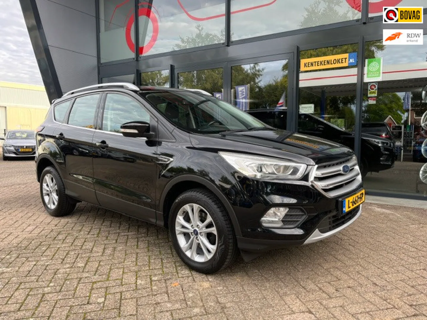 Ford Kuga (2017) — foto 1