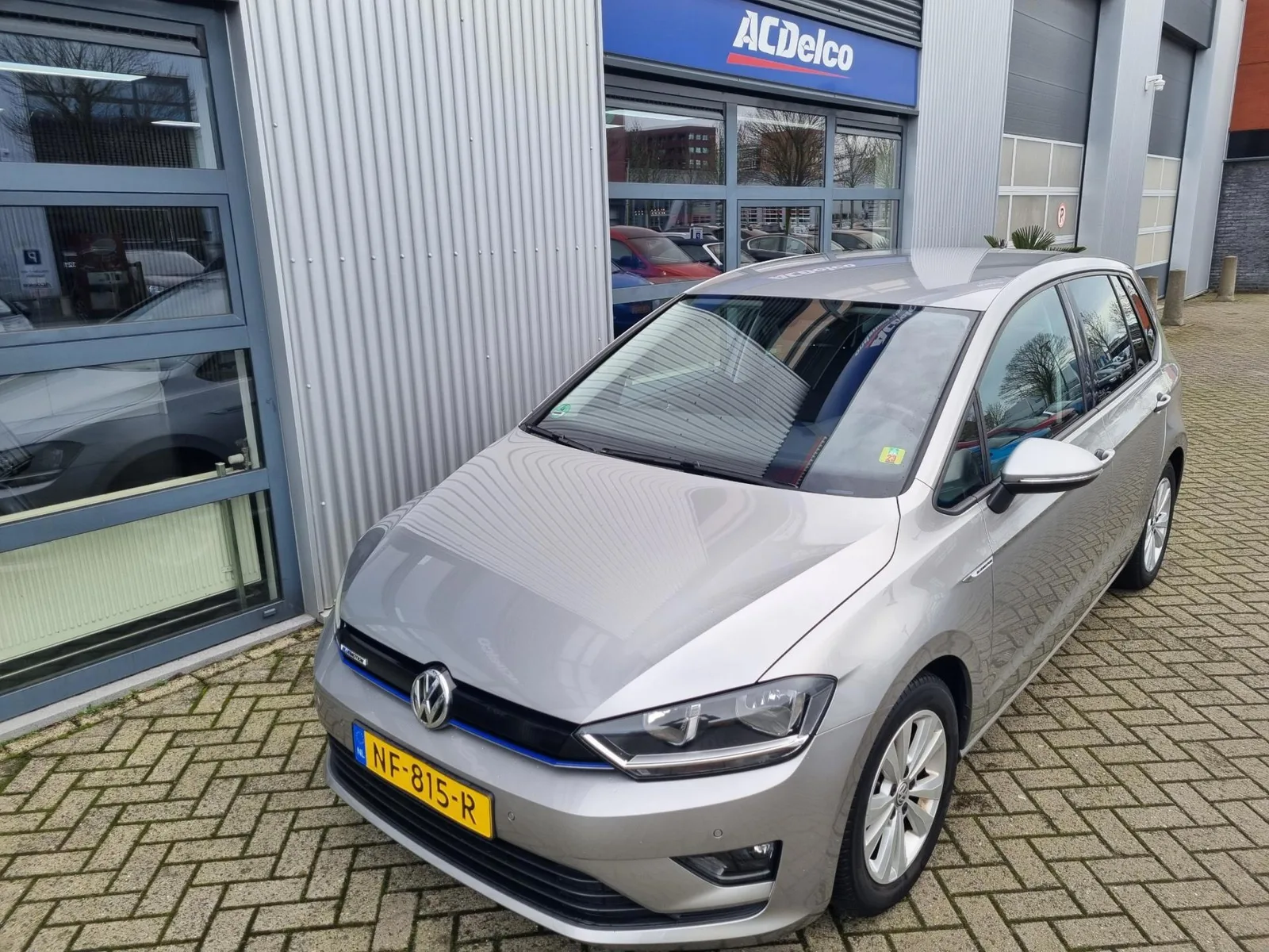Volkswagen Golf Sportsvan (2017) — foto 1