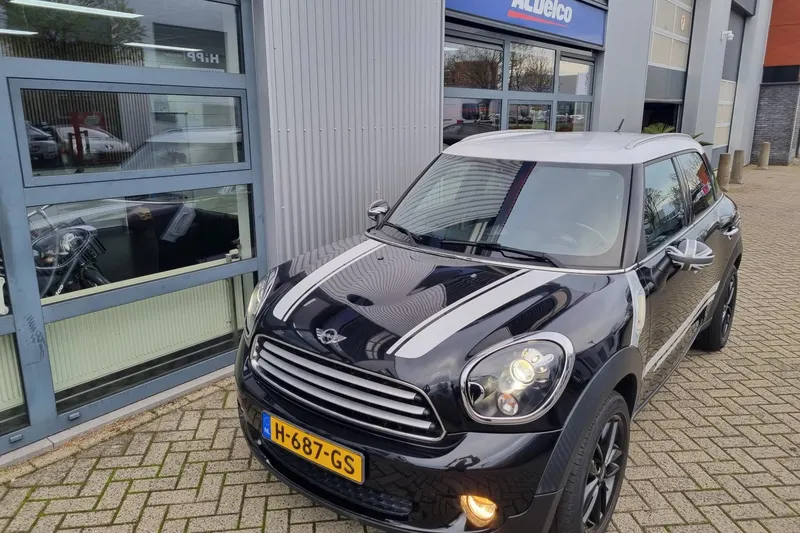 MINI Countryman (2012)