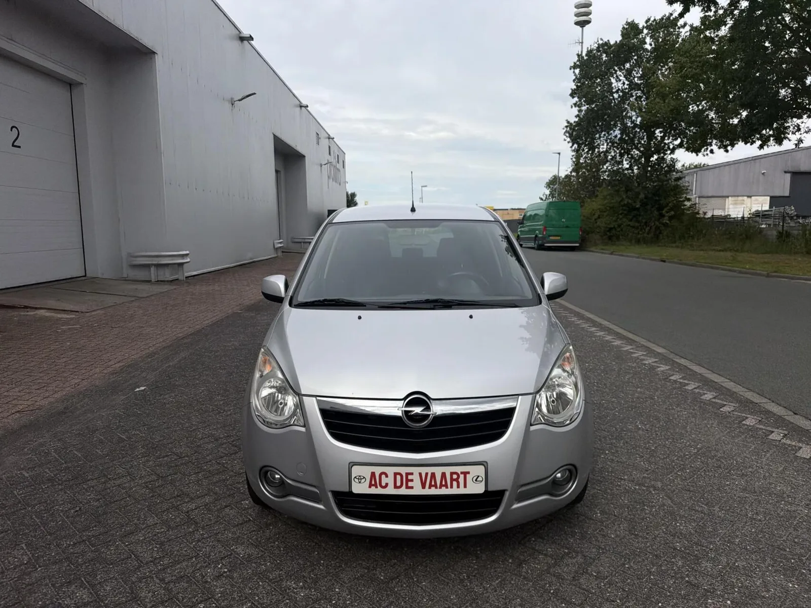 Opel Agila (2012) — foto 1