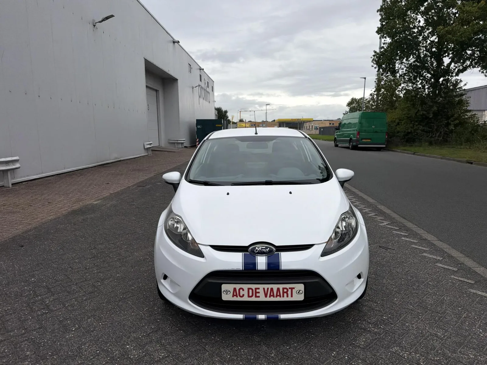 Ford Fiesta (2011) — foto 1