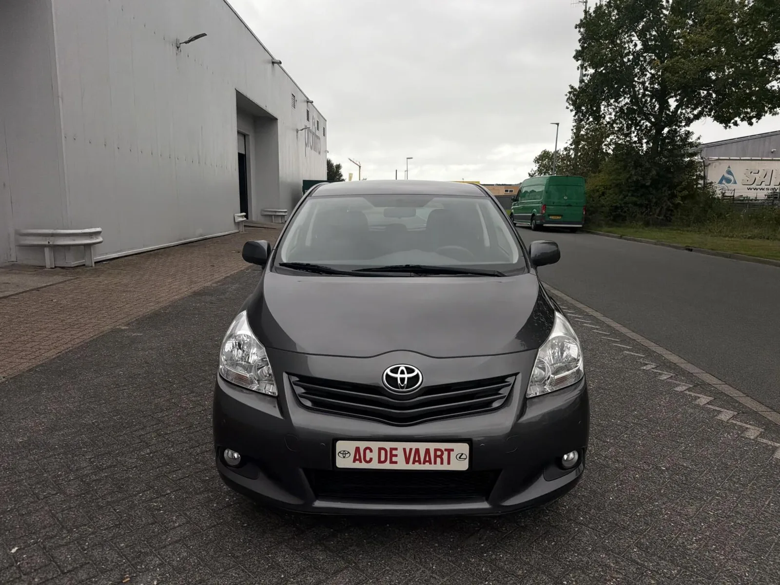 Toyota Verso (2012) — foto 1