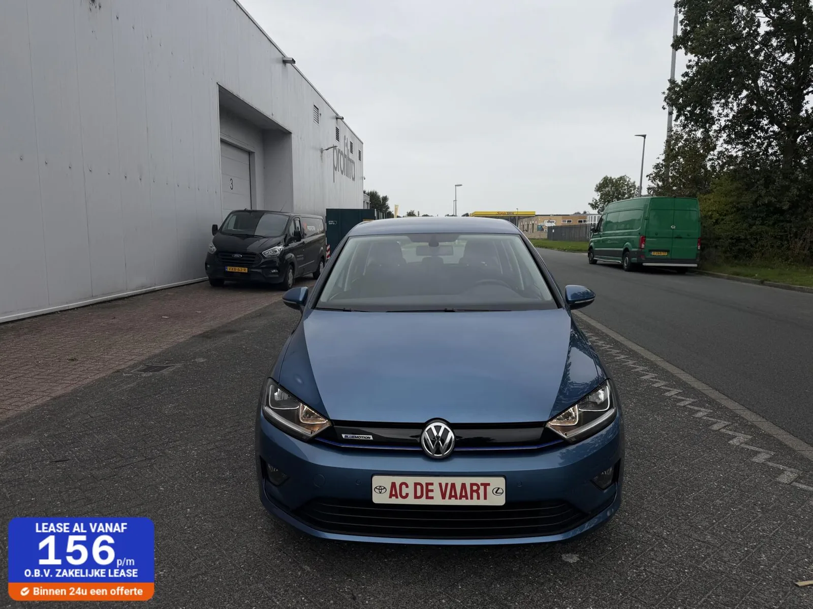 Volkswagen Golf Sportsvan (2016) — foto 1