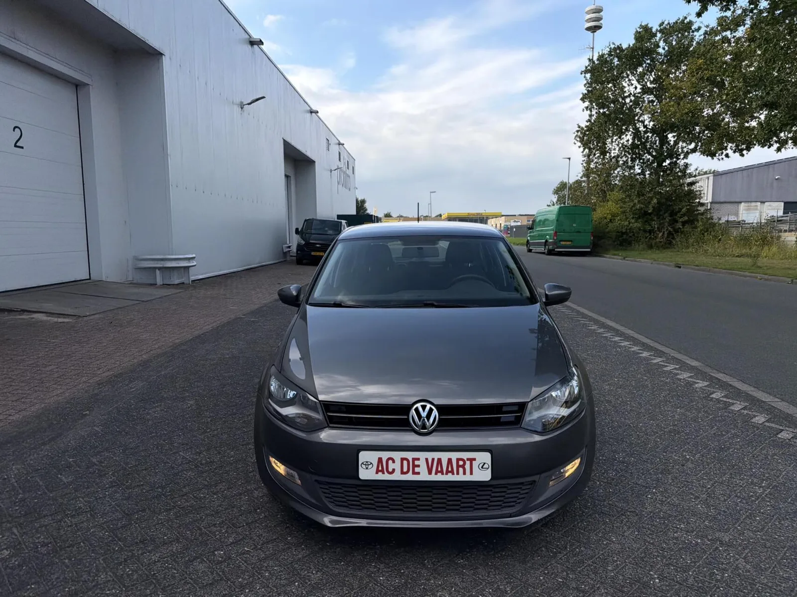 Volkswagen Polo (2012) — foto 1