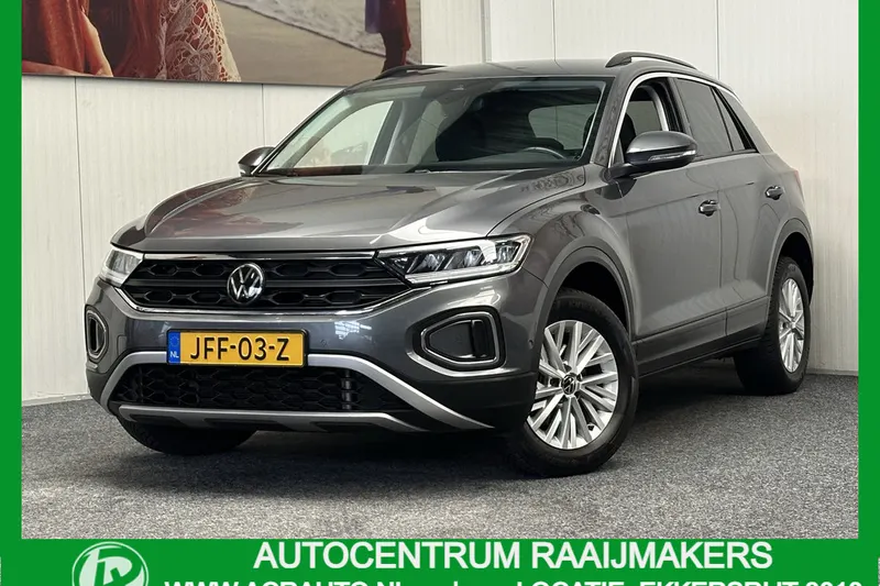 Volkswagen T-Roc (2023)