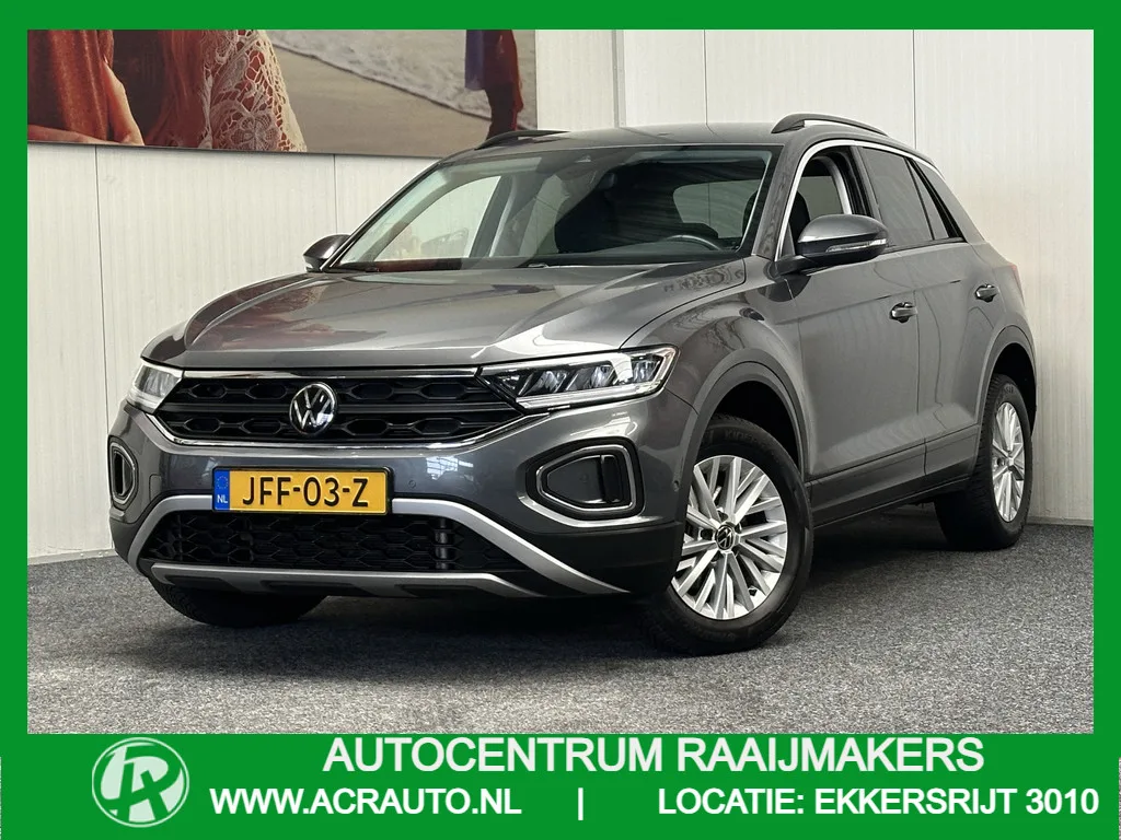 Volkswagen T-Roc (2023) — foto 1