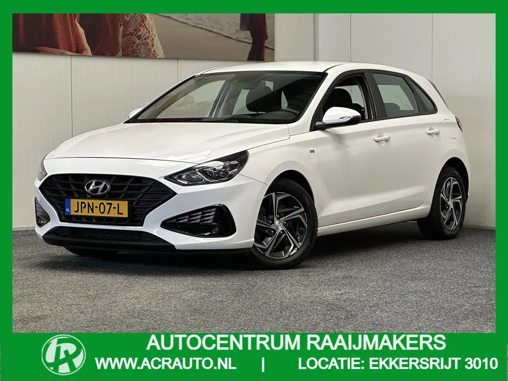 Hyundai i30 (2023) — foto 1