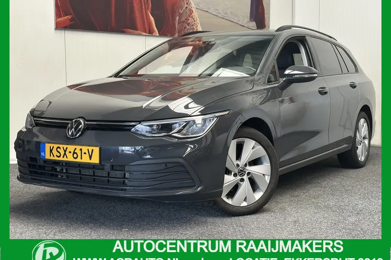 Volkswagen Golf (2024)