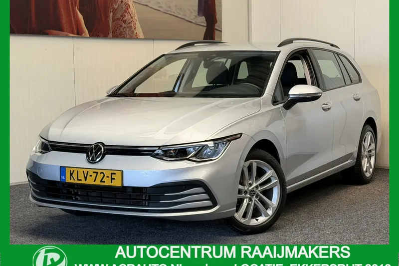 Volkswagen Golf (2023)