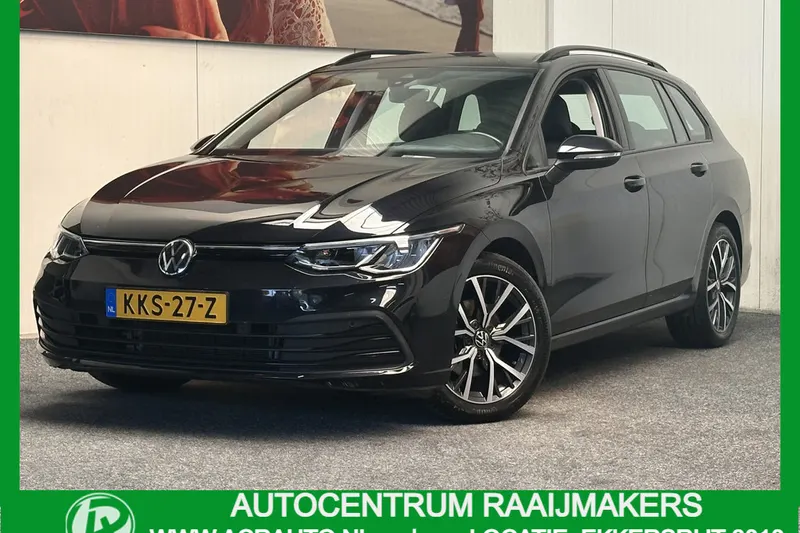 Volkswagen Golf (2022)