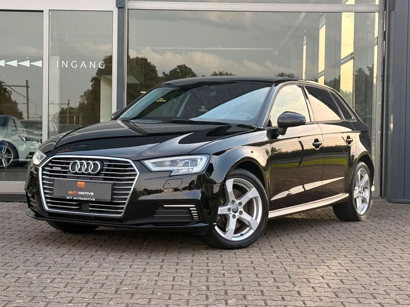 Audi A3 (2017) — foto 1