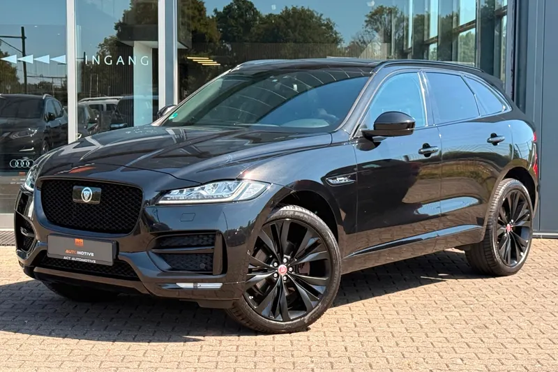 Jaguar F-Pace (2016)