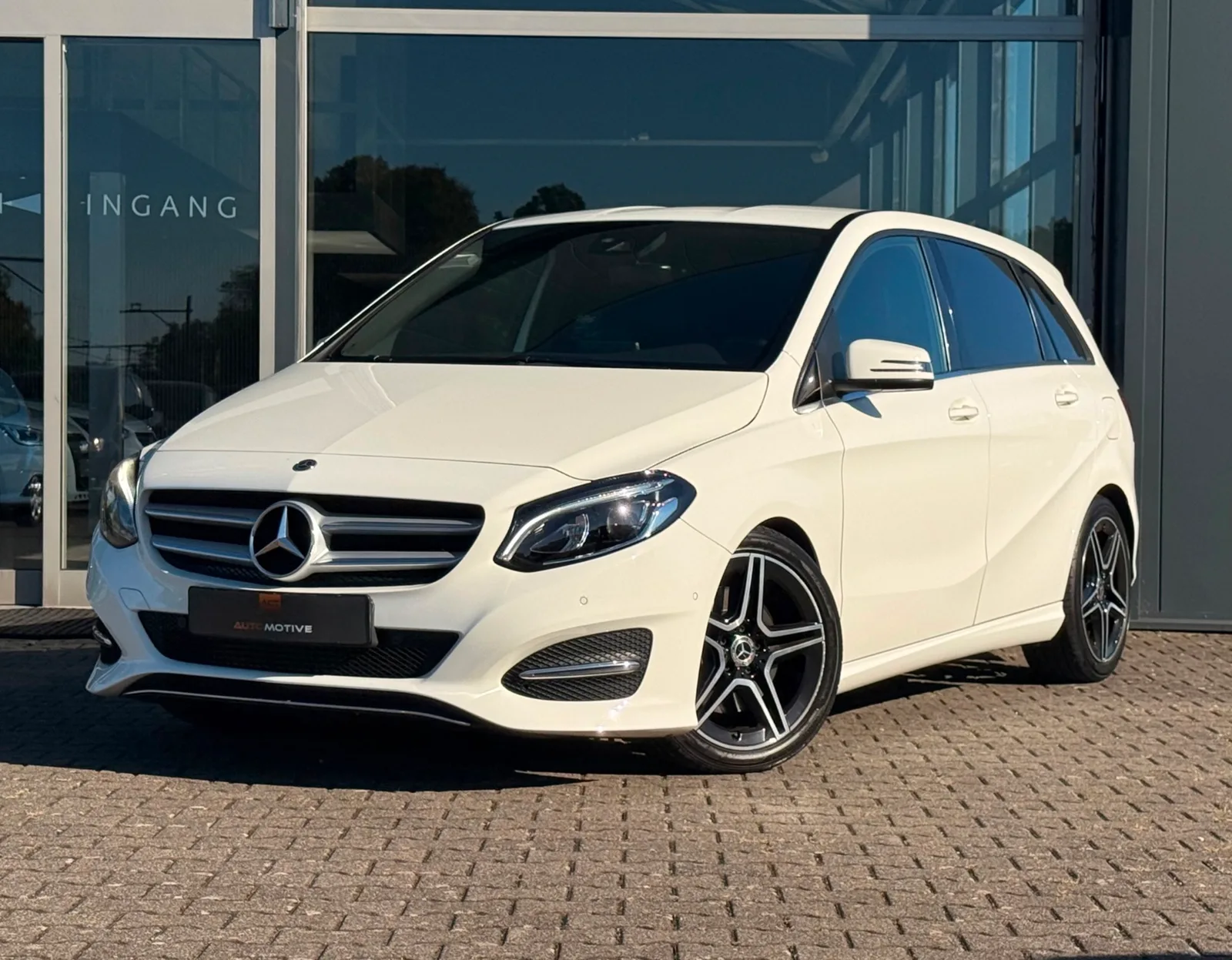 Mercedes-Benz B-Klasse (2017) — foto 1