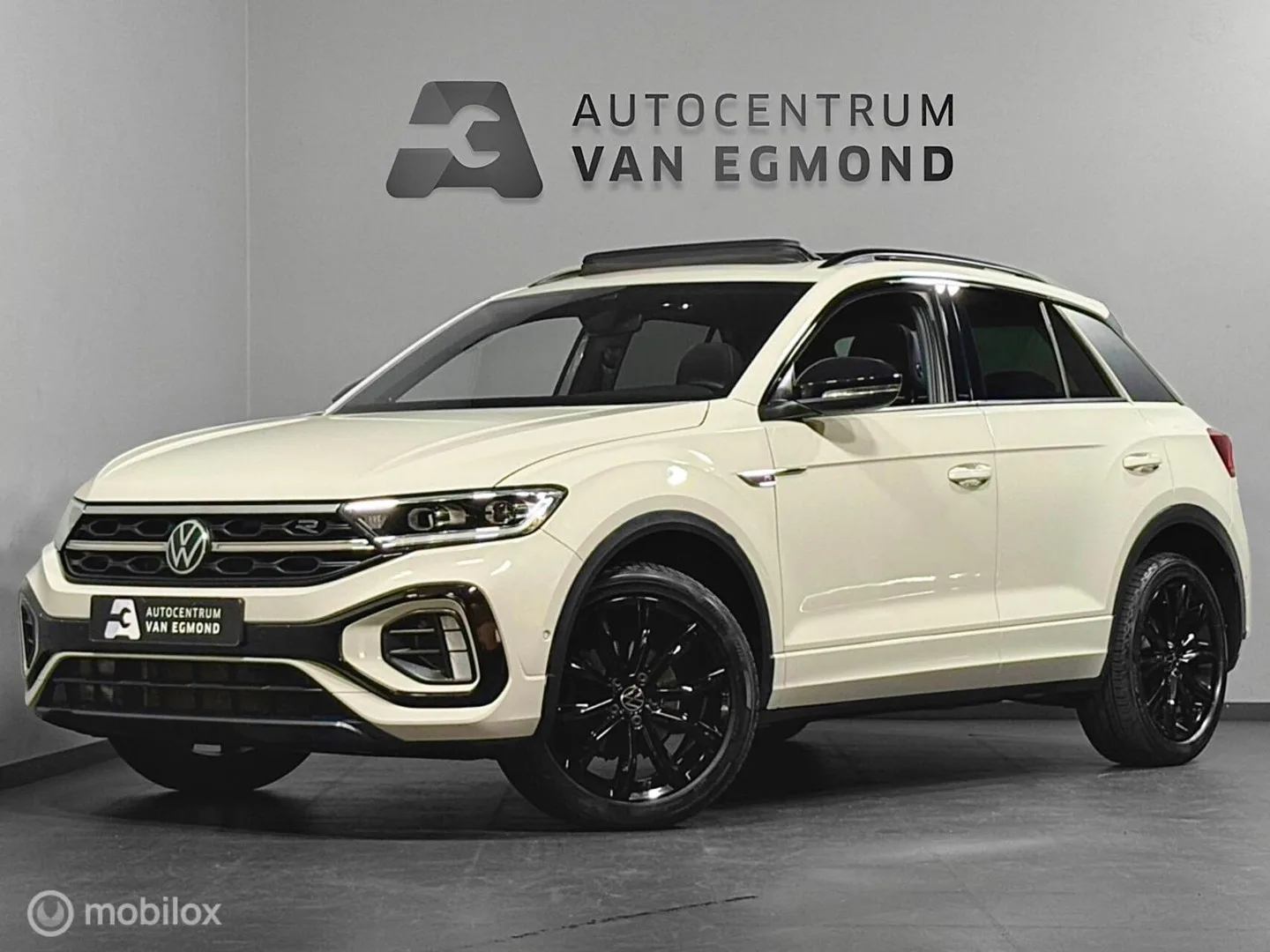 Volkswagen T-Roc (2022) — foto 1