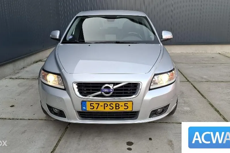 Volvo V50 (2011)