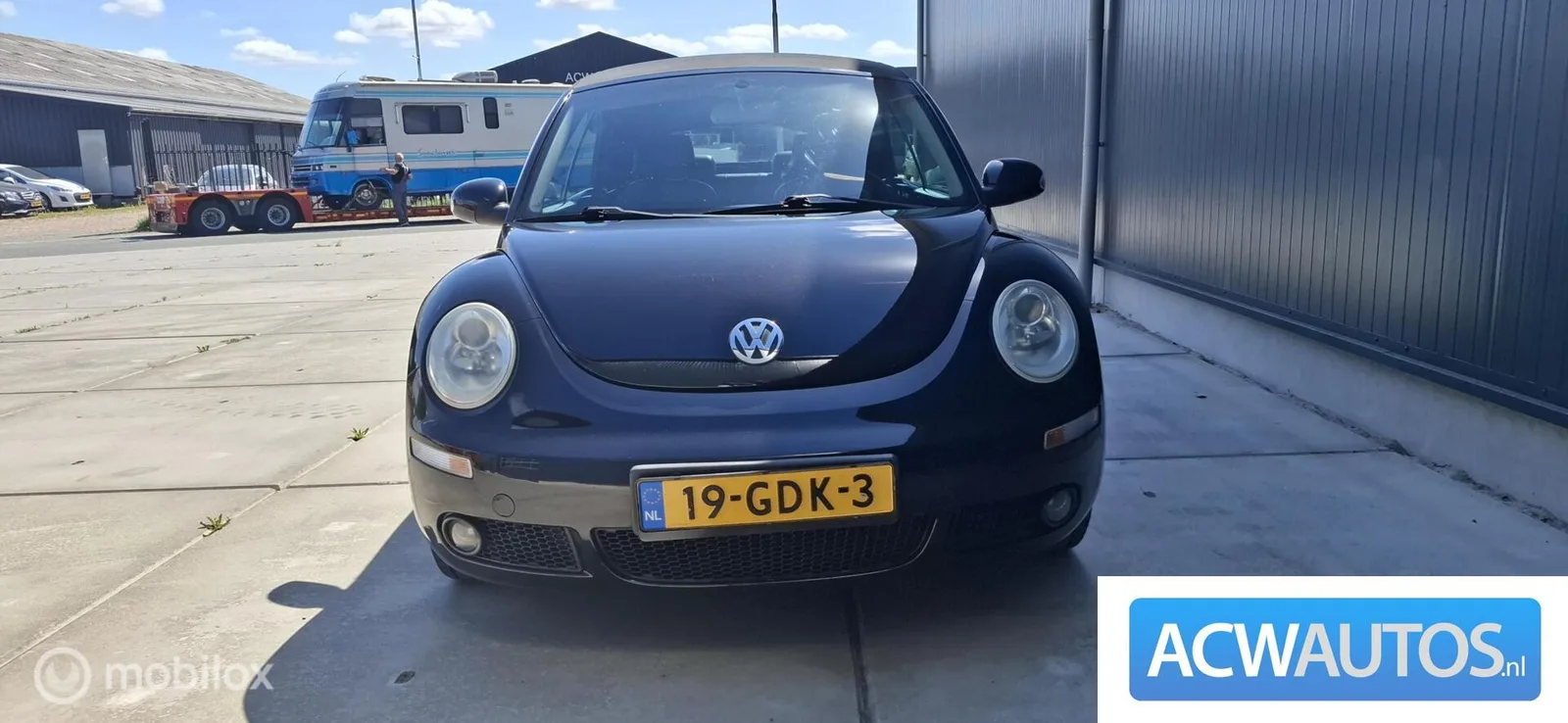 Volkswagen New Beetle (2005) — foto 1