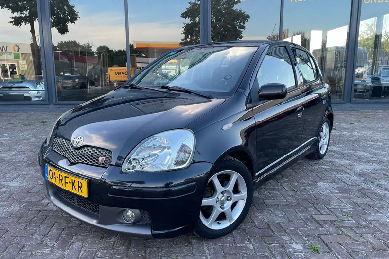 Toyota Yaris (2005)