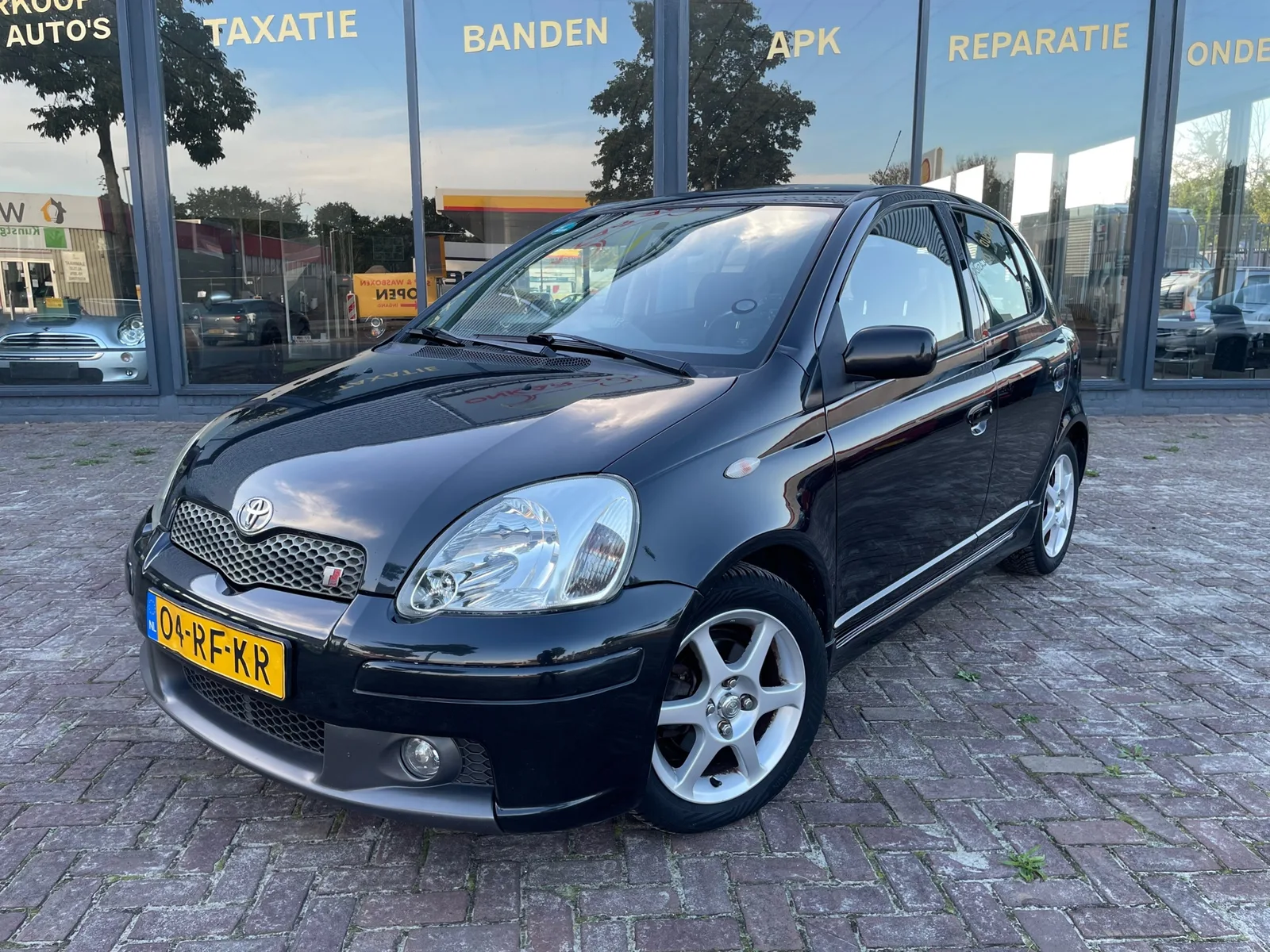 Toyota Yaris (2005) — foto 1