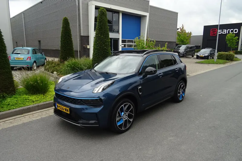 Lynk & Co 01 (2021)