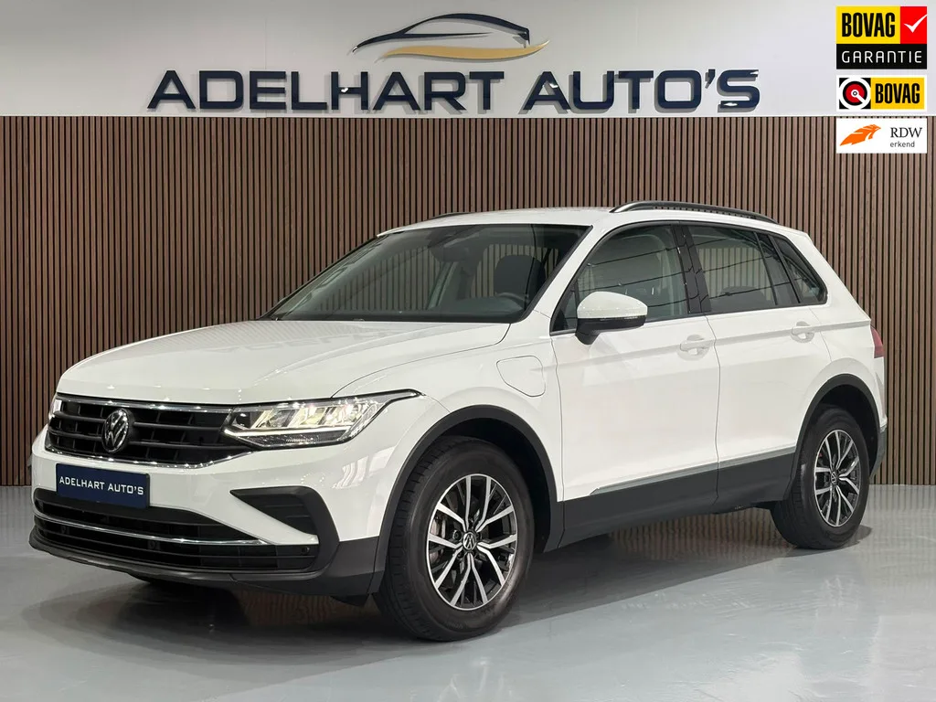 Volkswagen Tiguan (2022) — foto 1