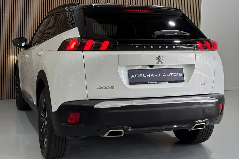 Peugeot 2008 (2022)