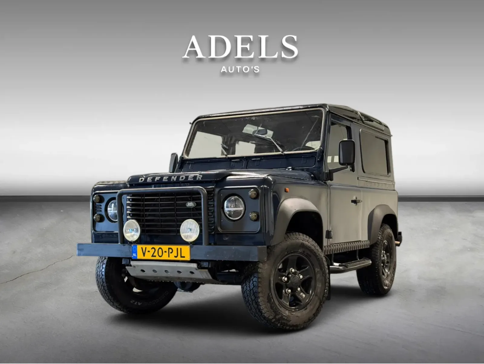 Land Rover Defender (1996) — foto 1