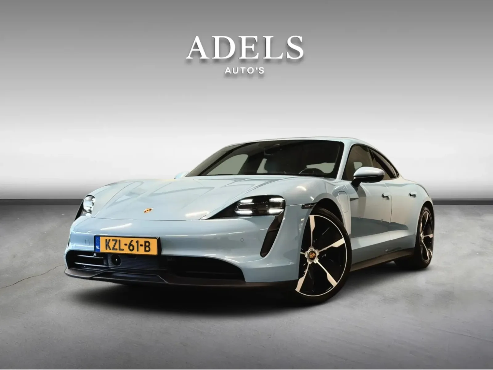 Porsche Taycan (2023) — foto 1