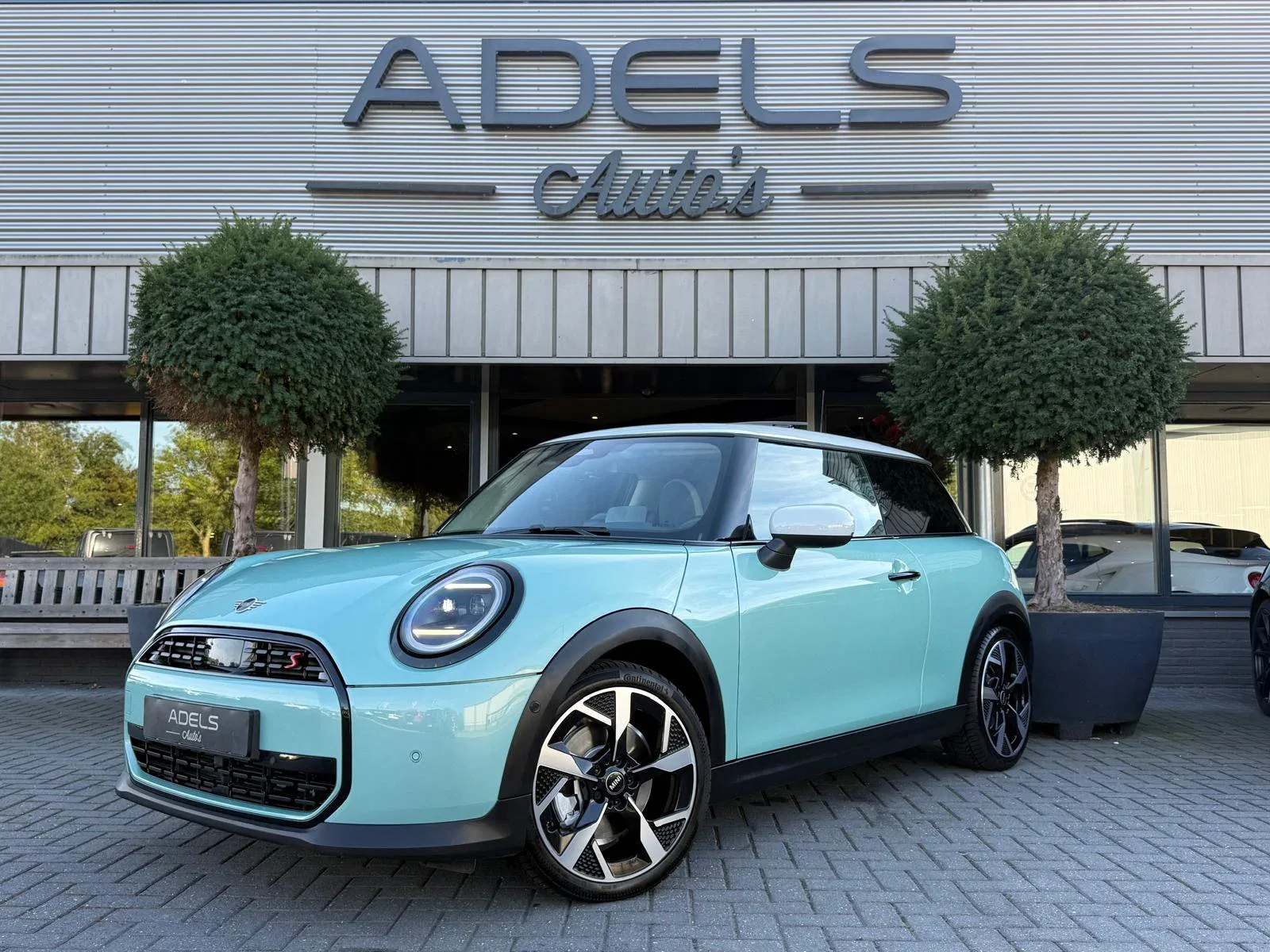 MINI Cooper S (2024) — foto 1