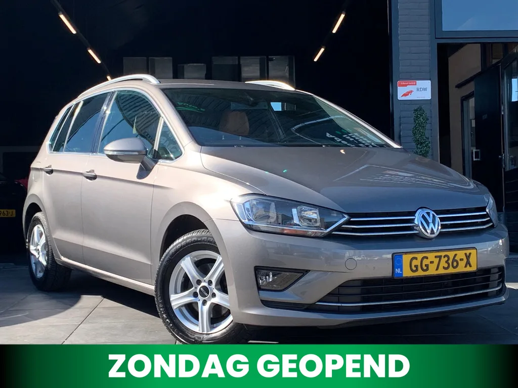 Volkswagen Golf Sportsvan (2015) — foto 1