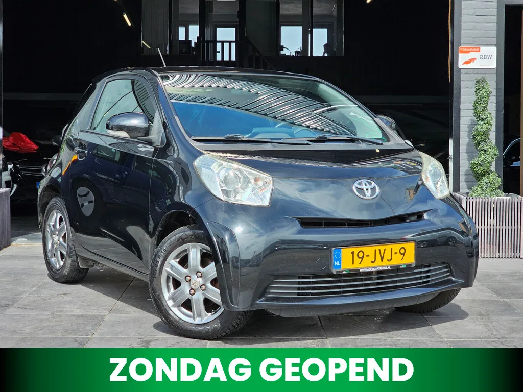 Toyota iQ (2009) — foto 1