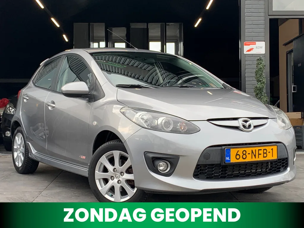 Mazda 2 (2010) — foto 1