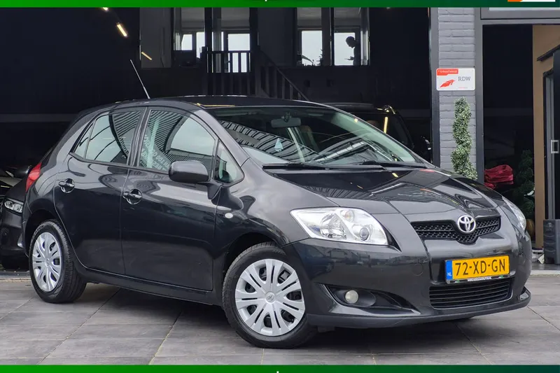 Toyota Auris (2007)