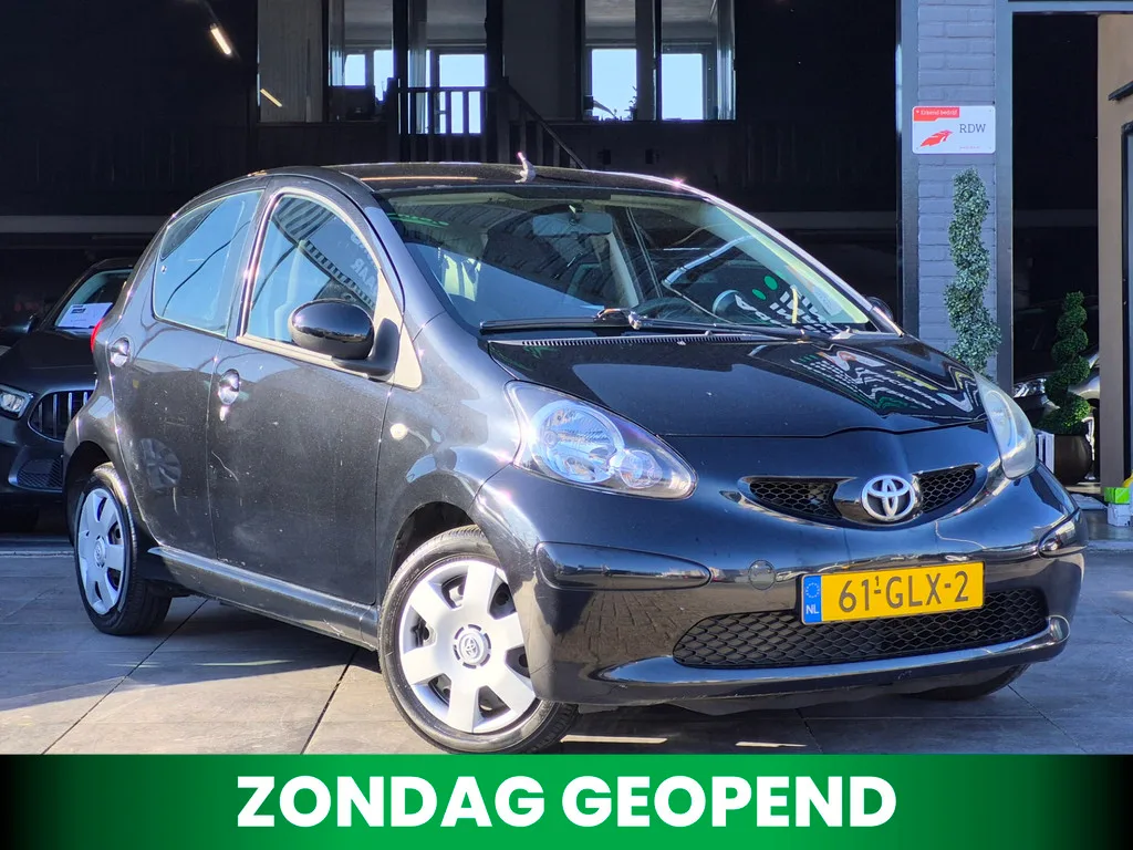 Toyota Aygo (2008) — foto 1