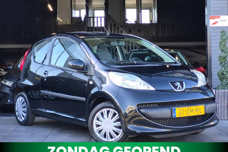Peugeot 107 (2008)