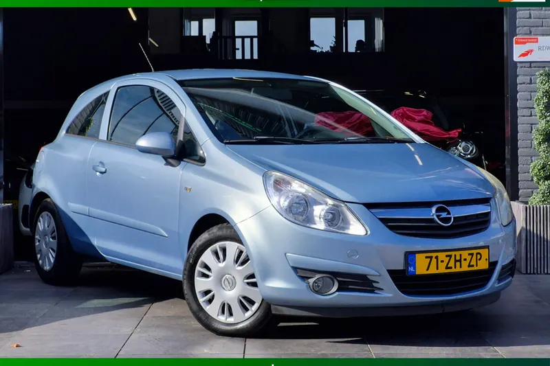 Opel Corsa (2008)