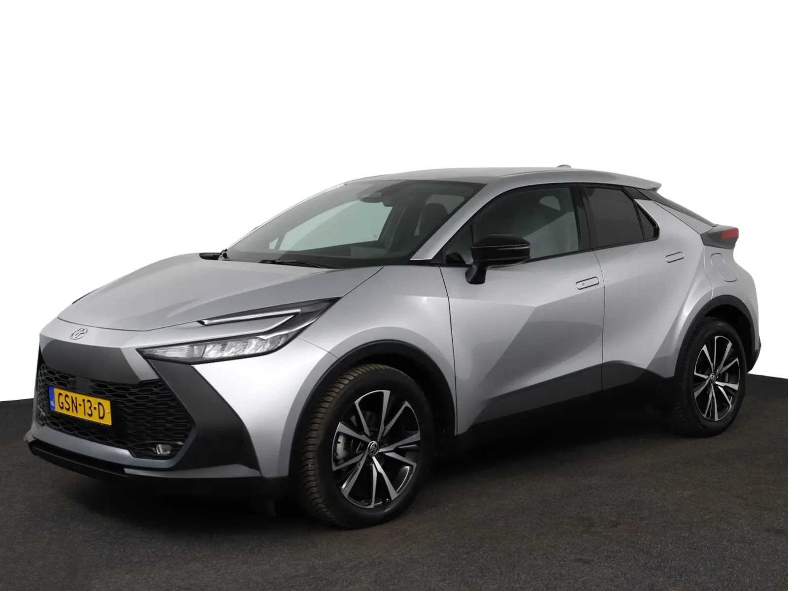 Toyota C-HR (2024) — foto 1
