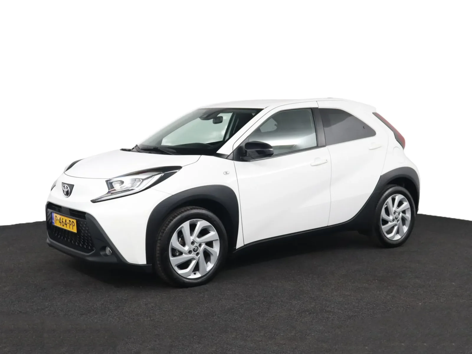 Toyota Aygo X (2022) — foto 1