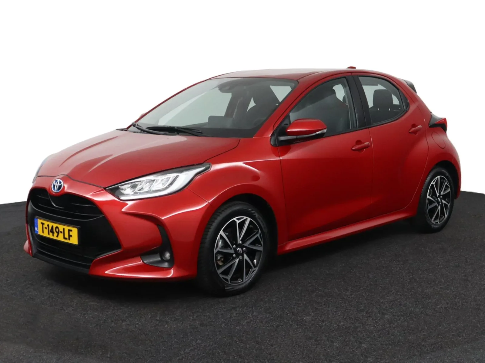 Toyota Yaris (2023) — foto 1